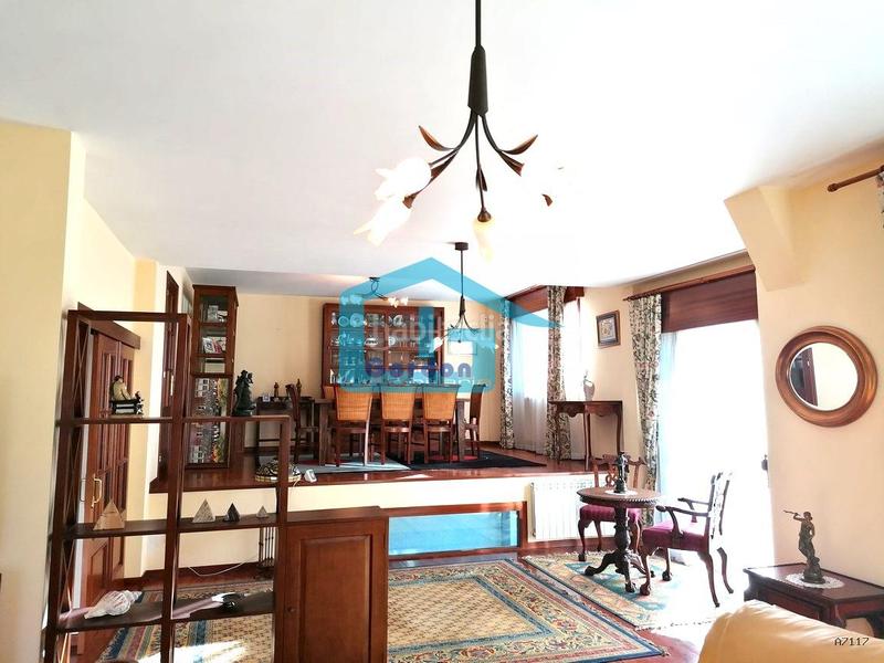 Foto ff5a5a31-d338-4024-89f6-eb98f587d1f2. Chalet dans n/a 20 dans Castiñeiriño - Cruceiro de Sar Santiago de Compostela