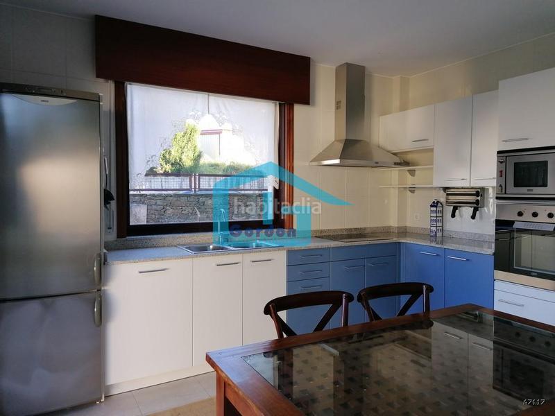 Foto ae54a544-d3a4-4dfd-aa9a-bfcddccb3192. Chalet in n/a 20 in Castiñeiriño - Cruceiro de Sar Santiago de Compostela