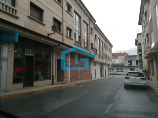Location Local commercial à N/a 11