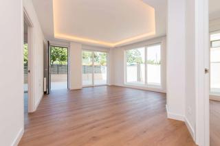 Ground floor in N/a 14