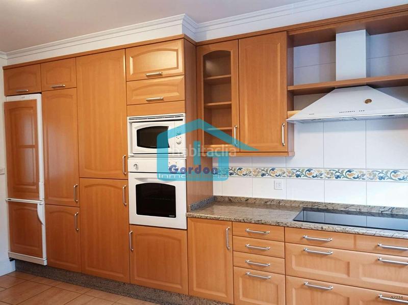 Foto 420700d8-e21d-420f-a045-9ea34f8de548. Alquiler chalet en n/a en Sanxenxo pueblo Sanxenxo