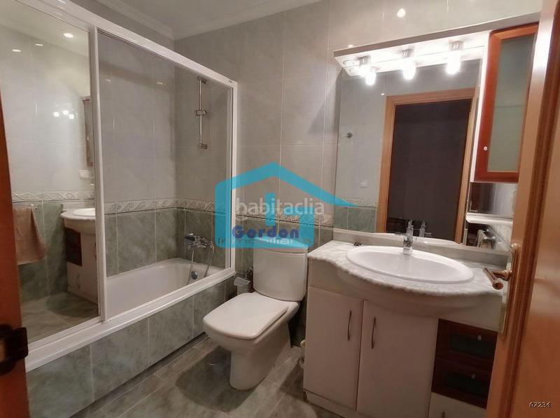 Foto b2430dd3-b654-4641-809d-6527e434aae6. Alquiler chalet en n/a en Sanxenxo pueblo Sanxenxo