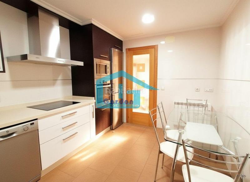 Foto 172a84ac-5218-49d2-895e-146ef52d9475. Piso en n/a 79 en Sanxenxo pueblo Sanxenxo