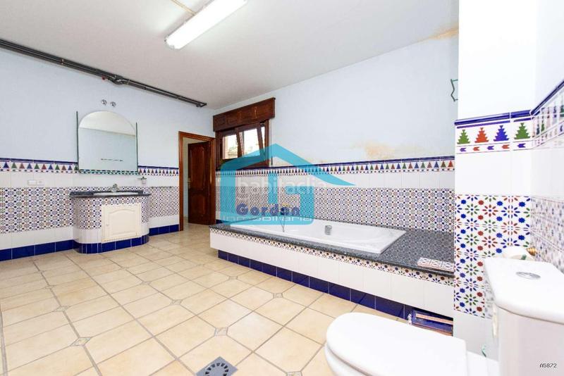 Foto 6eb0bb8a-2fad-40f5-b092-0fa75c911608. Chalet en n/a 95 en Meaño