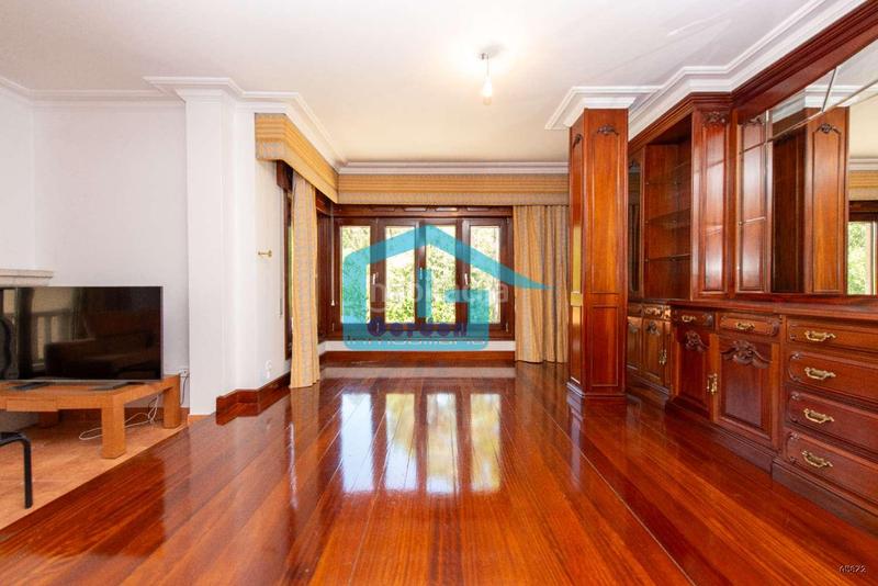 Foto cd70b7ff-887b-4ded-af1b-a764c2ab4286. Chalet en n/a 95 en Meaño