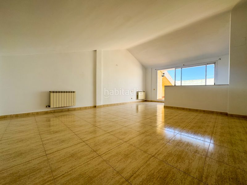 Foto ff580adf-a51b-4729-a9c5-24c2b04ef455. Casa amb calefacció aparcament a Sentmenat