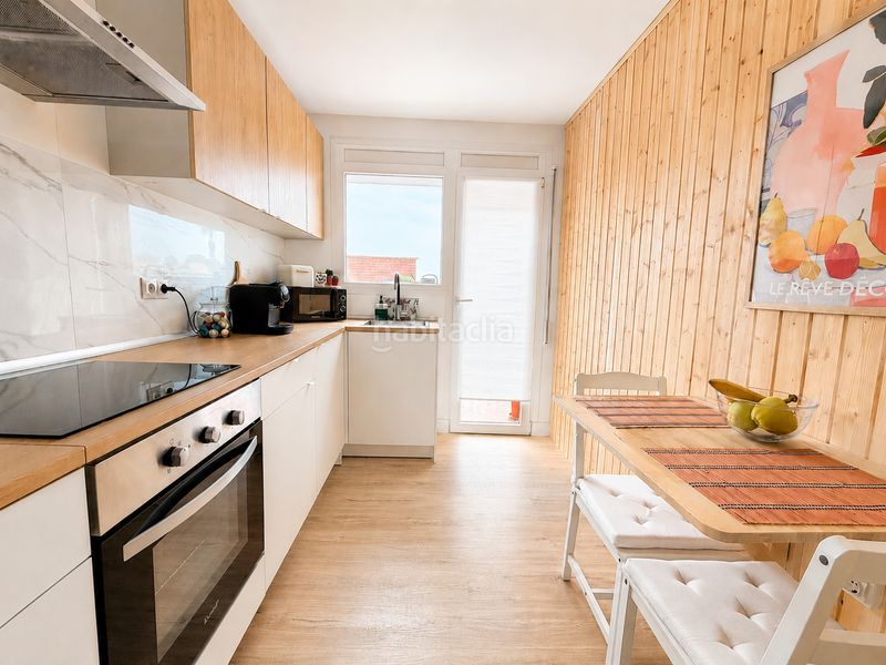 Foto fa451a4b-f642-436a-83de-370e7c2b3513. Casa amb xemeneia calefacció aparcament a Segur de Calafell nucli urbà Segur de Calafell