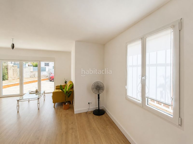 Foto ffbcfc04-8bde-45a5-af52-a51925a6fd55. Casa amb xemeneia calefacció aparcament a Segur de Calafell nucli urbà Segur de Calafell