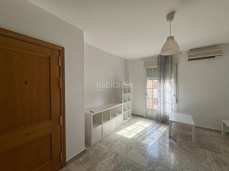 Foto b541b2bb-9a19-405e-86c8-f73ff7ca505a. Alquiler piso apartamento en alquiler en Pardaleras en Badajoz