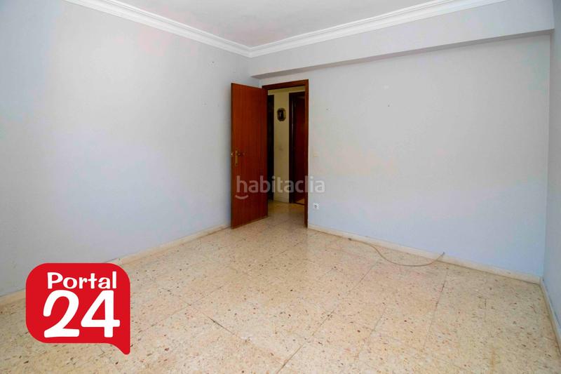 Foto b4d5da3b-28eb-4701-8d83-a88c54eb5e81. Pis a Santa Marina Badajoz