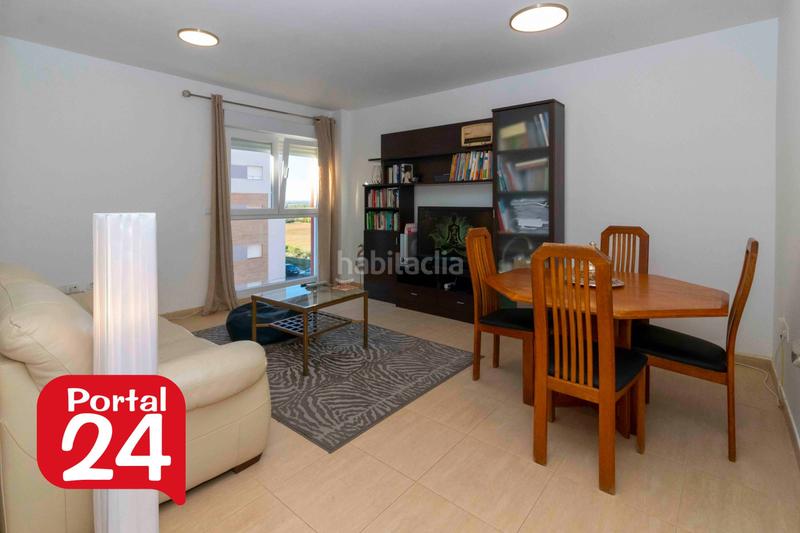 Foto 4b7dfe33-5f81-447e-bb5a-8c1f689aaa14. Flat with parking in Golf Guadiana Badajoz