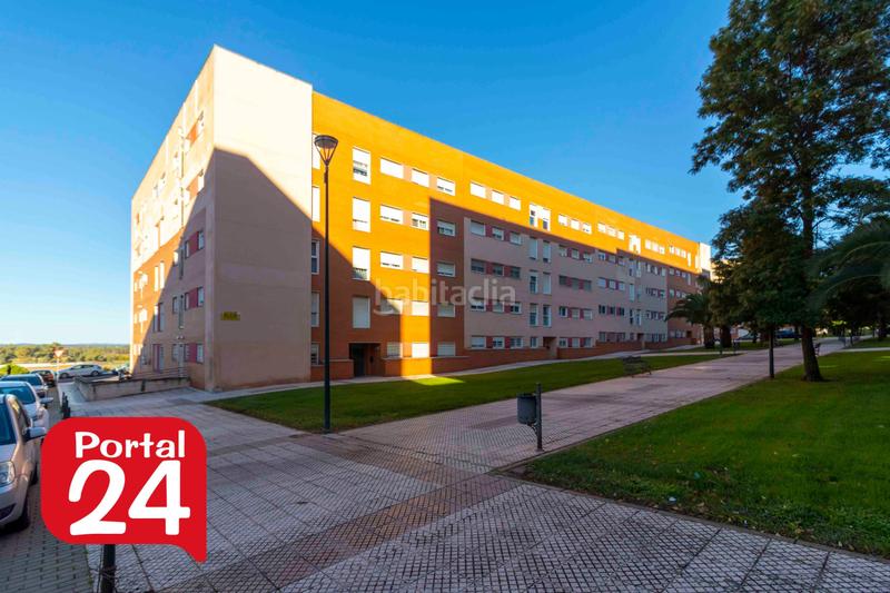 Foto 66f70f71-cca6-446d-a1dd-62bd90f09e61. Flat with parking in Golf Guadiana Badajoz