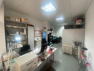 Miete Geschäftsraum in Casco Antiguo. Local en pleno centro