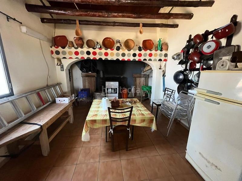 Foto f1e4a49c-3392-48c8-99bd-ec1f7fc6cca9. Chalet avec piscine dans Cheles