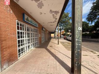 Local Comercial en Valdepasillas - La Paz - Huerta Rosales. Local en la granadilla