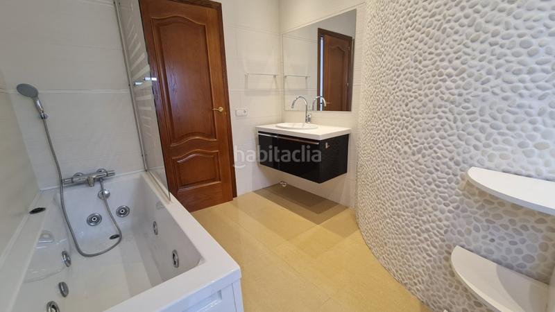 Foto 12fd332e-4e98-4fe9-bc1c-e43a2e6b4380. Chalet con riscaldamento parcheggio piscina in Santa Ponça Calvià