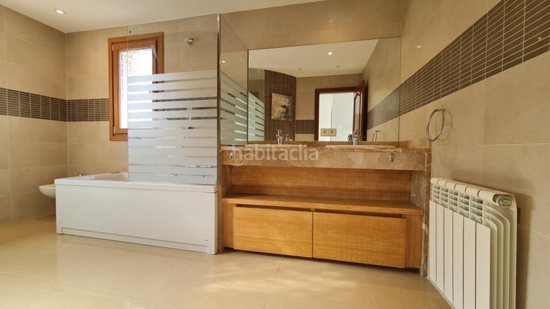 Foto 97e8b262-d878-4b2a-91a8-be9e3e3c910e. Chalet con riscaldamento parcheggio piscina in Santa Ponça Calvià