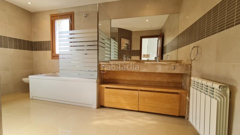 Foto e9ce2439-ccca-4914-8c1c-73d990ddcc67. Chalet con riscaldamento parcheggio piscina in Santa Ponça Calvià
