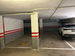 Parking coche  Carrer de carles riba 7. Dos plazas de garaje amplias en sant cugat del vallès