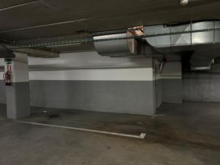 Parking coche en Carretera de Sant Cugat 63