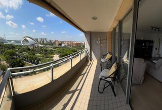 Alquiler Piso en Penya-Roja - Avda. Francia. Vistas de ensueño a la ciudad de las artes desde tu terraza en a
