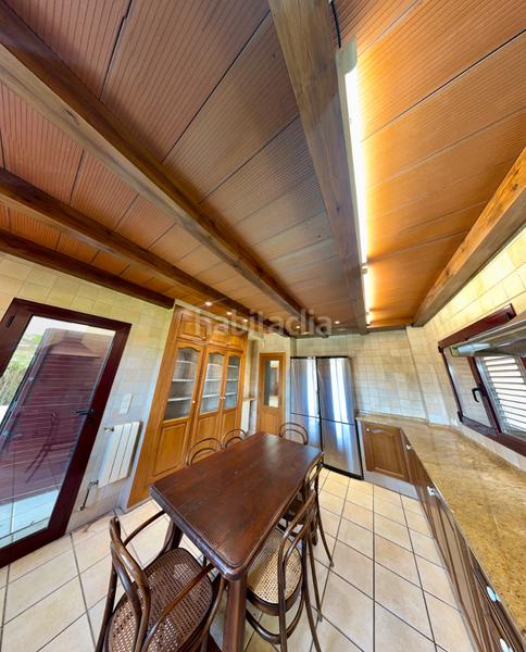 Foto 1be1bb37-6e78-4279-9caa-8410e80574fe. Chalet avec cheminée chauffage parking piscine dans Pobla de Vallbona (la)