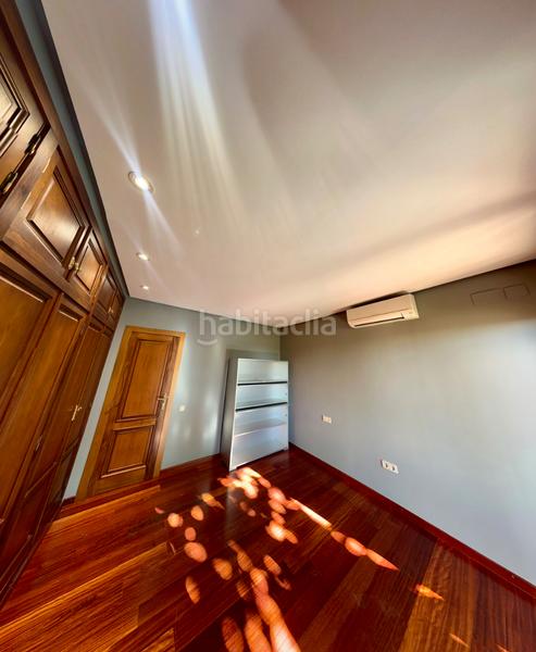 Foto 1f8b1fbb-6e2f-44c3-b086-7d97abbdec40. Chalet avec cheminée chauffage parking piscine dans Pobla de Vallbona (la)