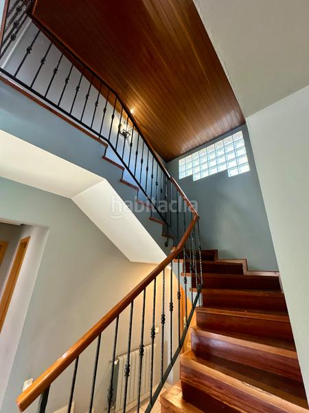 Foto 1f8ed37e-09b9-49b5-b72d-111d6ea7d571. Chalet avec cheminée chauffage parking piscine dans Pobla de Vallbona (la)