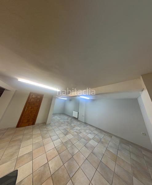 Foto 1f8edcce-7cd0-4119-aeff-58d34e5628bb. Chalet avec cheminée chauffage parking piscine dans Pobla de Vallbona (la)