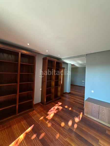 Foto 2dcbd000-2471-4b17-8aee-bcee2a9097bc. Chalet avec cheminée chauffage parking piscine dans Pobla de Vallbona (la)