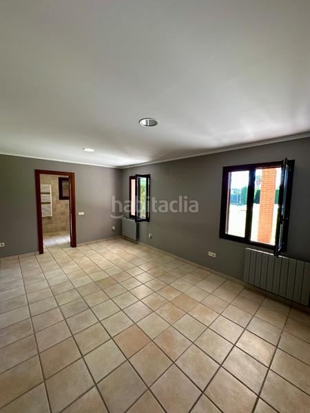 Foto 395fc0eb-939b-47bf-ba22-822ac3f3eefc. Chalet avec cheminée chauffage parking piscine dans Pobla de Vallbona (la)