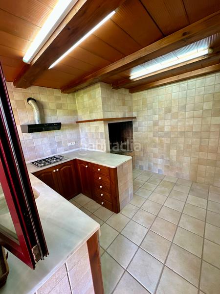 Foto 40a5e0cb-86e7-4dd5-8b63-2ea624c3671c. Chalet avec cheminée chauffage parking piscine dans Pobla de Vallbona (la)