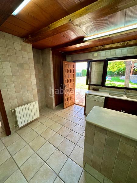 Foto 53452399-93af-4d32-9d51-e59200d11b16. Chalet avec cheminée chauffage parking piscine dans Pobla de Vallbona (la)