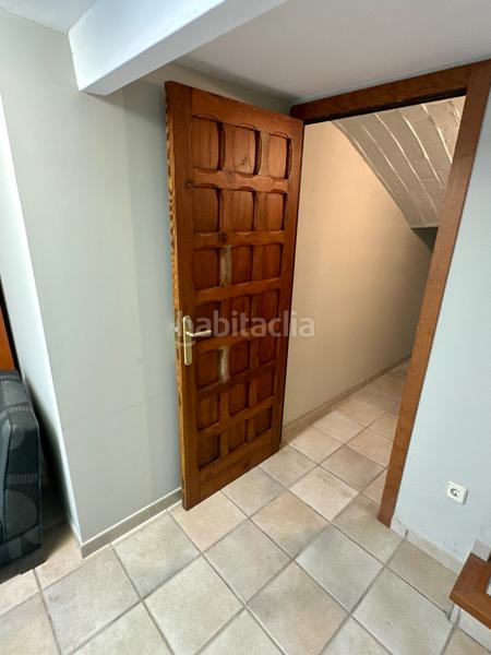 Foto a58f0d52-fac5-4101-9215-4c94d6403b51. Chalet avec cheminée chauffage parking piscine dans Pobla de Vallbona (la)