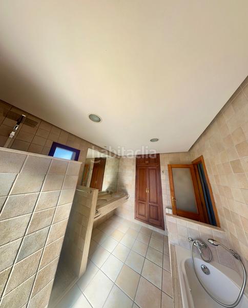 Foto c04648cb-099b-4f24-b85e-5dee8b9521ac. Chalet avec cheminée chauffage parking piscine dans Pobla de Vallbona (la)