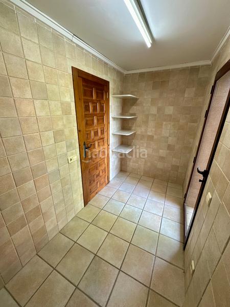 Foto e5408367-aa27-45e8-b284-3bb4db00e258. Chalet avec cheminée chauffage parking piscine dans Pobla de Vallbona (la)