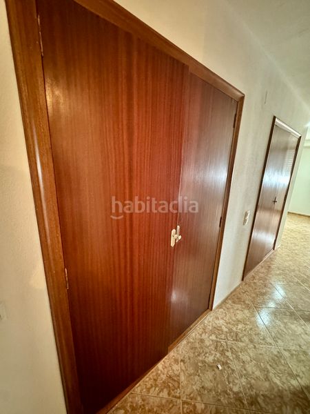 Foto b83b9482-aa2c-49f0-af54-7b2ad00f678e. Pis a Plaza Elíptica - República Argentina Gandia