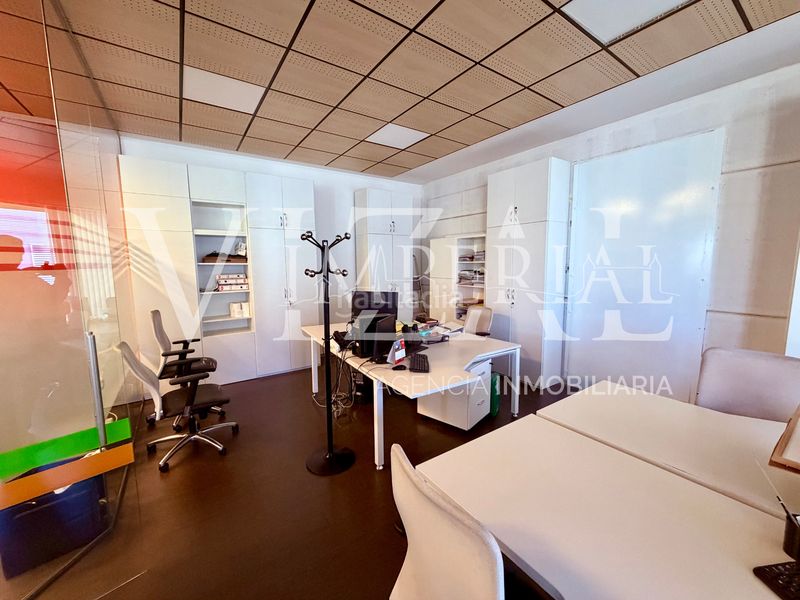 Foto 735aeb84-b7a8-4839-b0a2-7cbfb1a005e8. Nau industrial amb calefacció a Santa María de Benquerencia Toledo