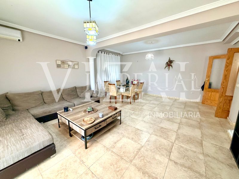 Foto b9b3e366-a3be-4551-8ac9-bf91326beddd. Xalet amb calefacció aparcament piscina a Barcience