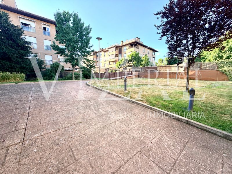 Foto be12bf72-c853-4a5b-be7e-8cc42e17e7f6. Pis amb calefacció aparcament piscina a Humanes de Madrid