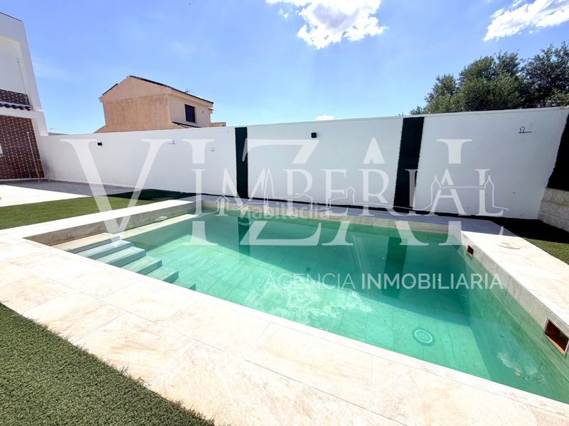 Foto 5317973b-9824-40cb-ada6-5901d081d261. Chalet  a estrenar en Argés