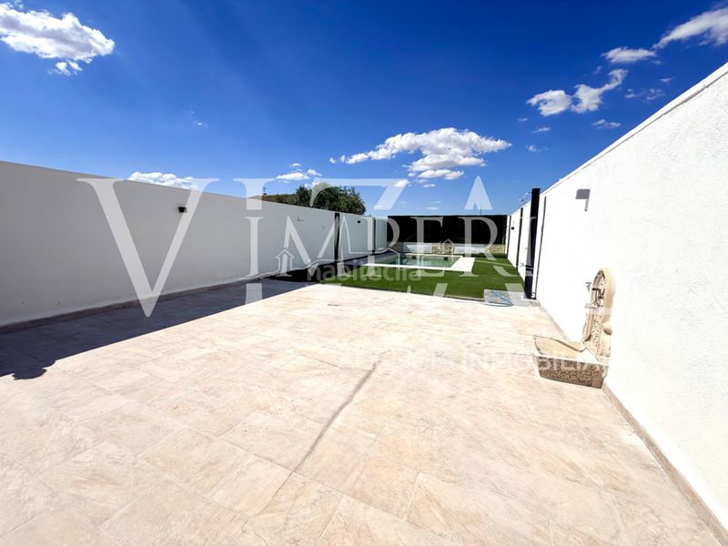 Foto 9a76ed0a-ade6-4dd4-bd61-995370809f08. Chalet  a estrenar en Argés