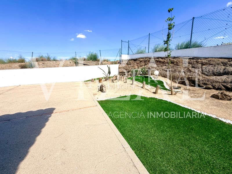 Foto bda00b6f-dc51-4e30-9d15-72104d163bdb. Xalet amb calefacció aparcament piscina a Layos