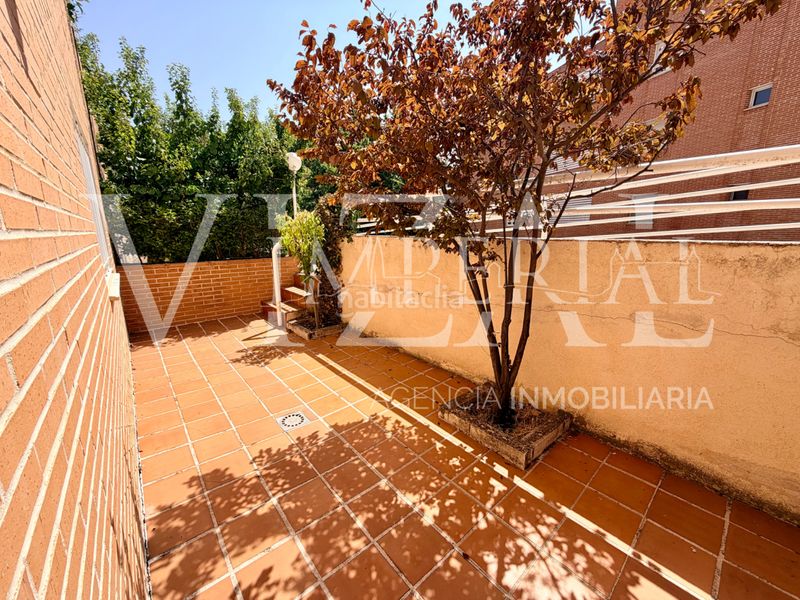 Foto 475bd95e-0576-456c-ad9a-db584ae8177b. Casa adossada amb xemeneia aparcament piscina a Buenavista-Valparaíso-La Legua Toledo