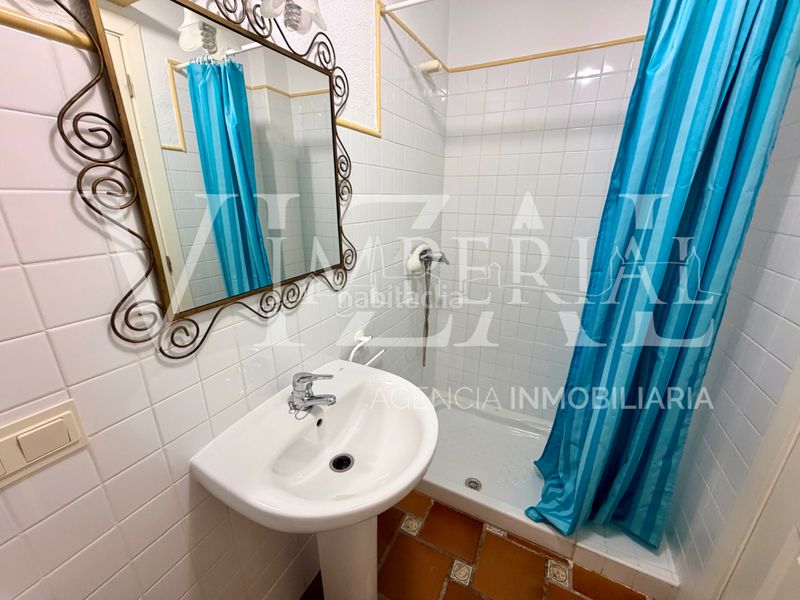 Foto 64f2a82a-ea28-49d5-9961-344f74799e1c. Casa adossada amb xemeneia aparcament piscina a Buenavista-Valparaíso-La Legua Toledo