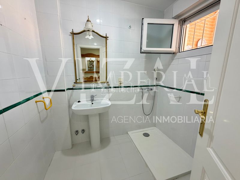 Foto c5545e4e-0037-422a-bb20-97c5fb146b1b. Casa adossada amb xemeneia aparcament piscina a Buenavista-Valparaíso-La Legua Toledo