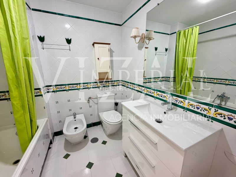 Foto caf3de57-f49f-4e19-bb75-c2e6fa00daa0. Casa adossada amb xemeneia aparcament piscina a Buenavista-Valparaíso-La Legua Toledo
