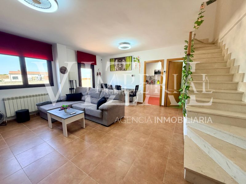 Foto d5332f8a-9550-4df6-84fe-9ace40ba5f7e. Duplex con riscaldamento parcheggio in Noez