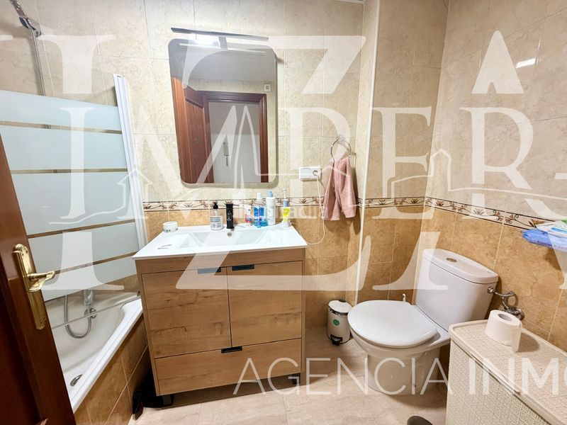 Foto f3c2f6e7-765e-4cec-b77d-335e5ac153e9. Flat with heating parking in Yepes