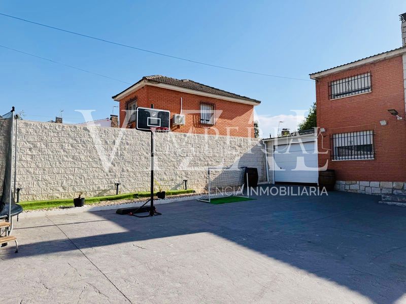 Foto d8f52d20-8691-4255-9b7e-0da531b67a60. Casa amb xemeneia calefacció aparcament piscina a Hormigos